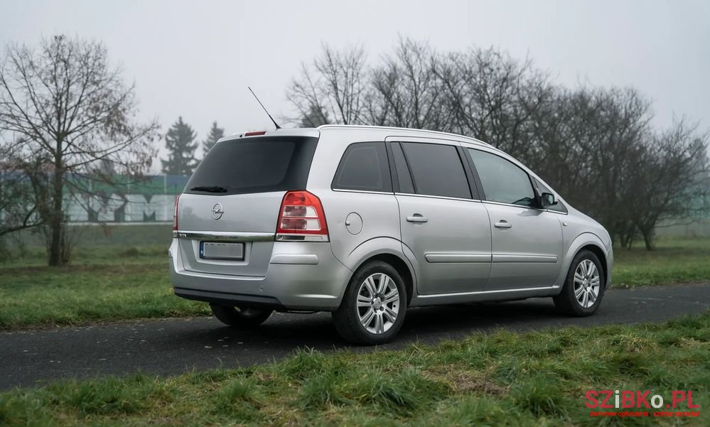 2009' Opel Zafira 1.8 Cosmo photo #4