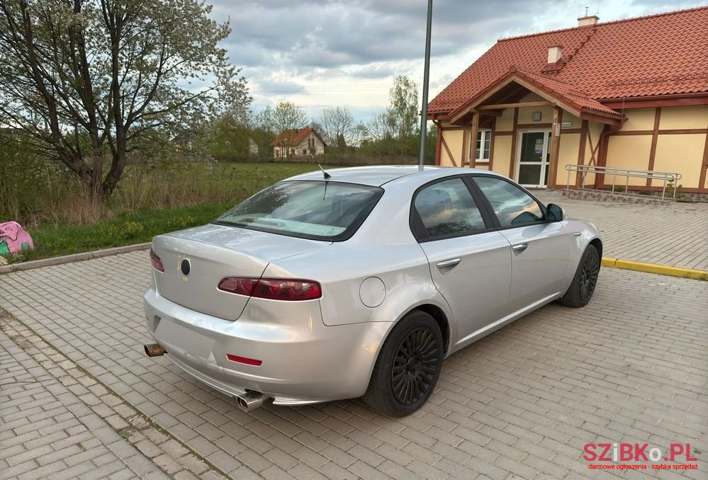 2007' Alfa Romeo 159 photo #5