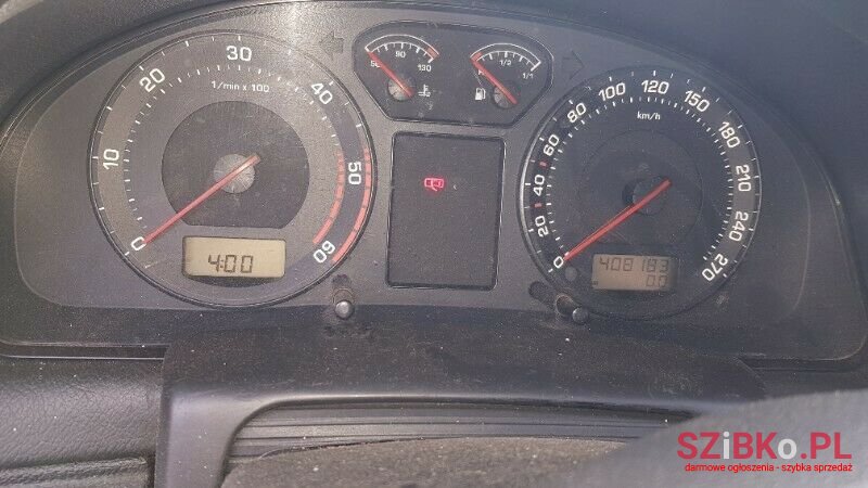 2004' Skoda Superb photo #4