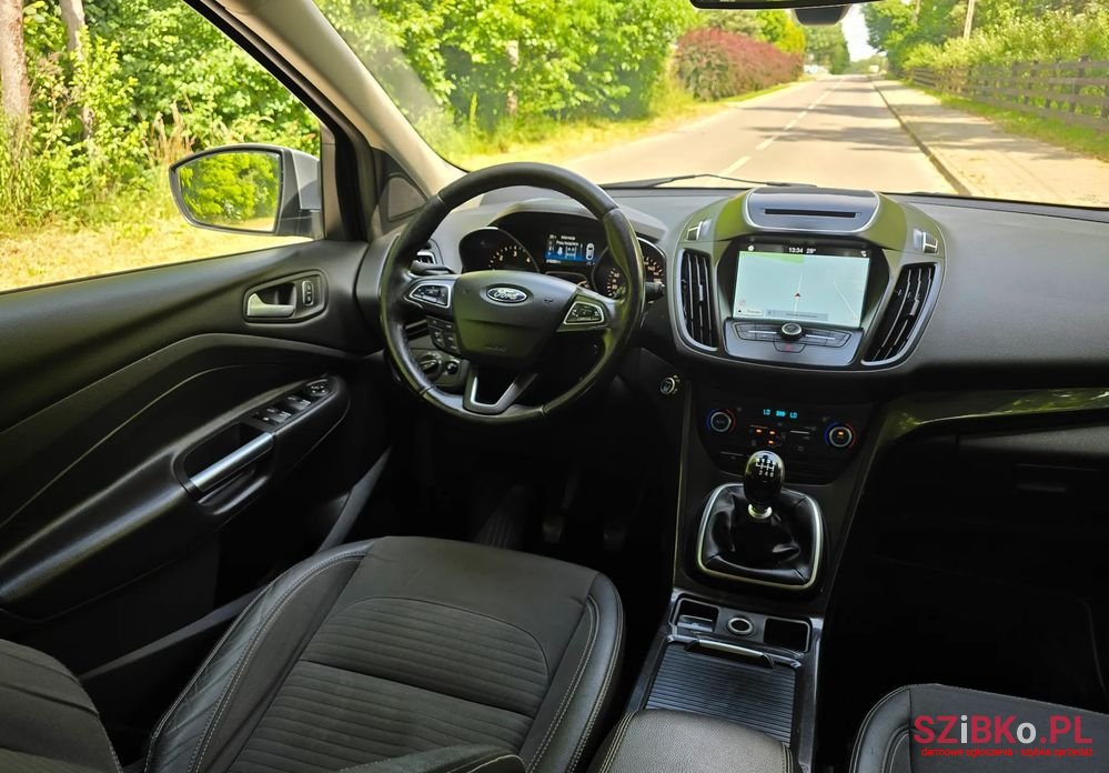 2017' Ford Kuga photo #5