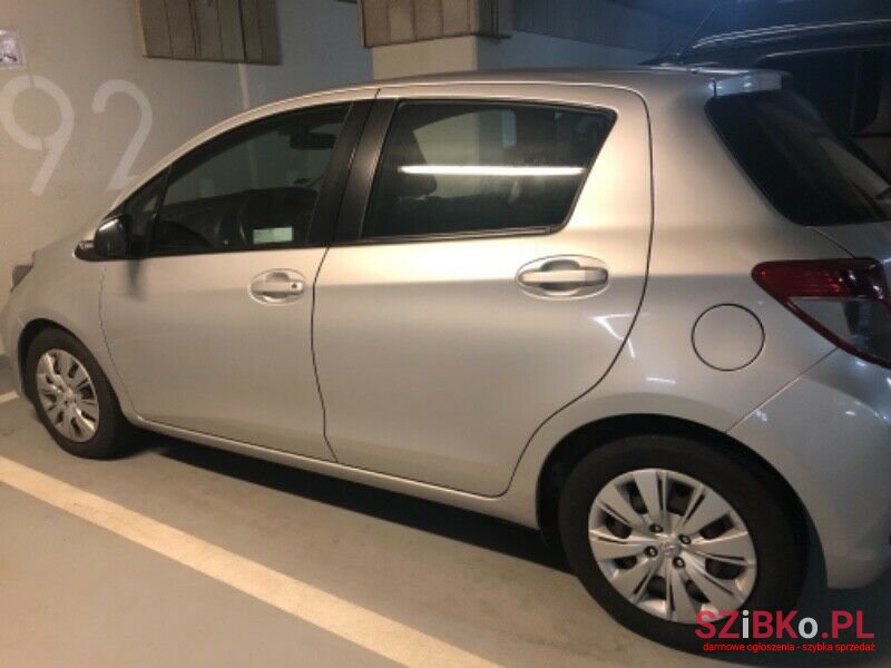 2013' Toyota Yaris photo #1