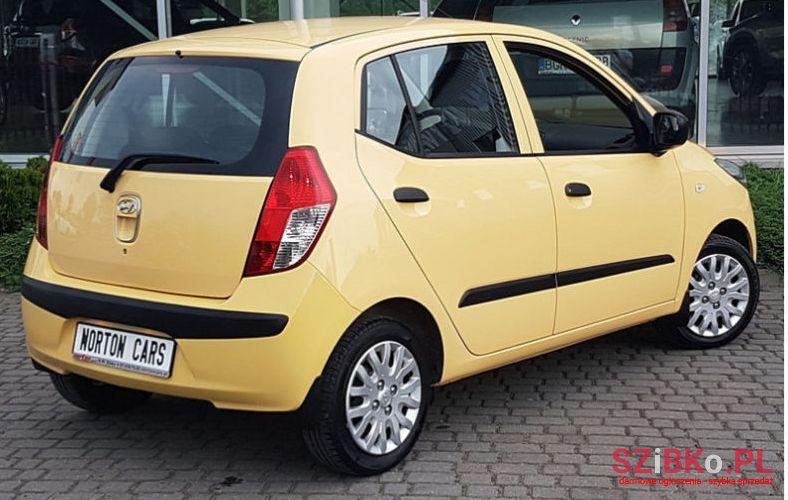 2010' Hyundai photo #2