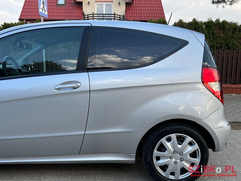 2009' Mercedes-Benz A-Class 200 Cdi Avantgarde photo #4
