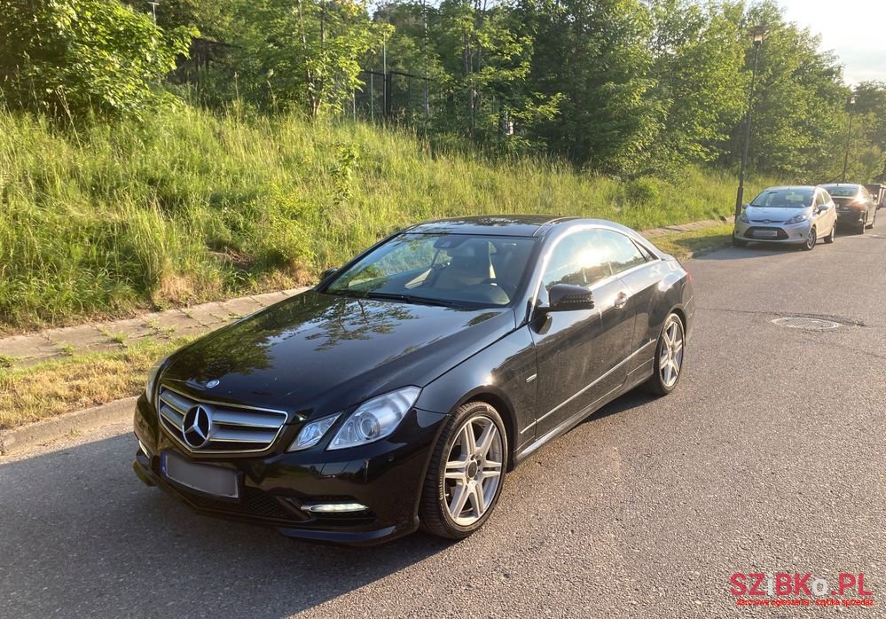 2012' Mercedes-Benz E-Class photo #3