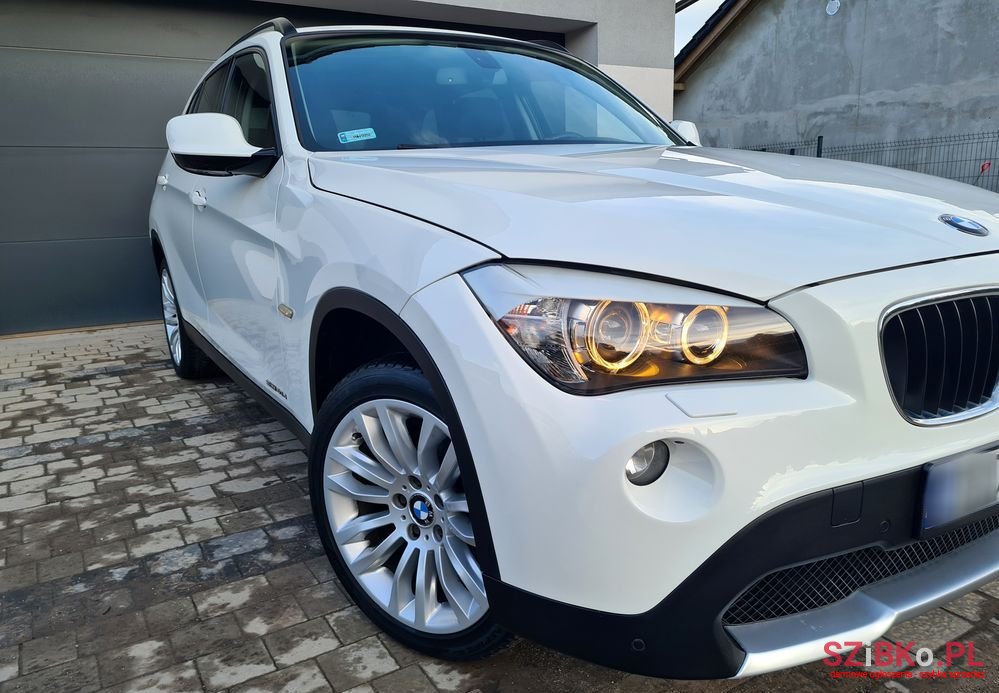 2009' BMW X1 Sdrive20D photo #1