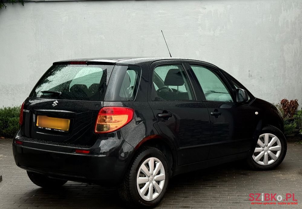 2008' Suzuki SX4 photo #4