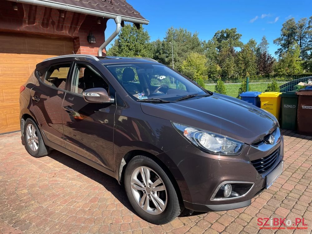 2011' Hyundai ix35 photo #1