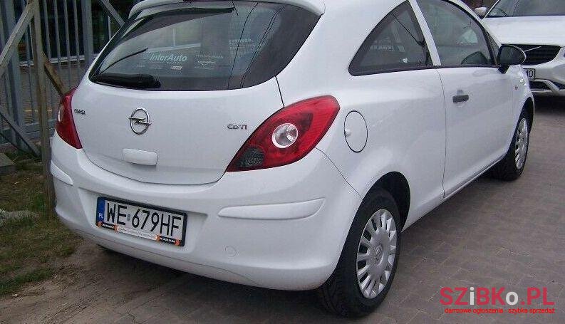 2014' Opel Corsa photo #1