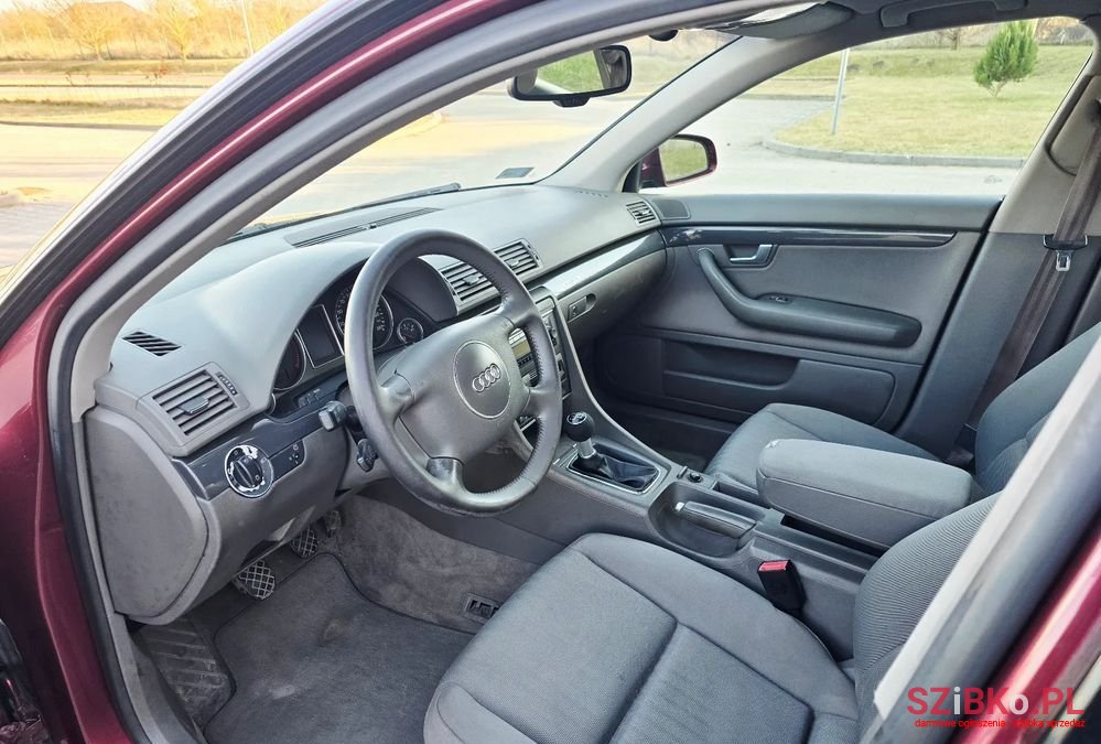 2003' Audi A4 Avant photo #6