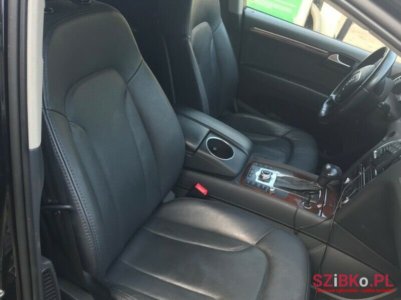 2011' Audi Q7 photo #6