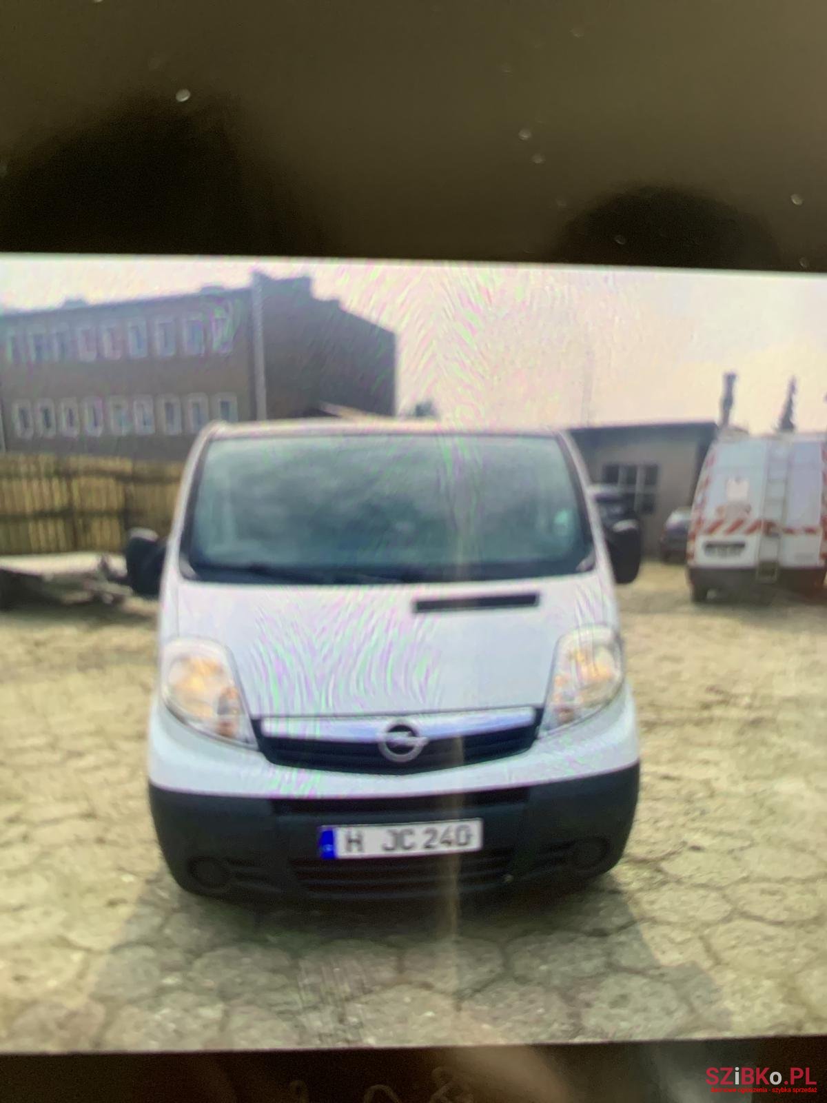 2010' Opel Vivaro Грузовий photo #4