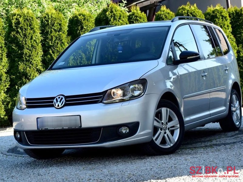 2012' Volkswagen Touran photo #1