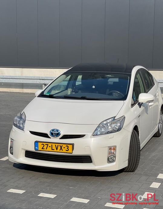 2010' Toyota Prius photo #1