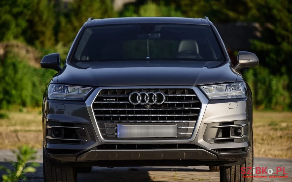 2018' Audi Q7 photo #2