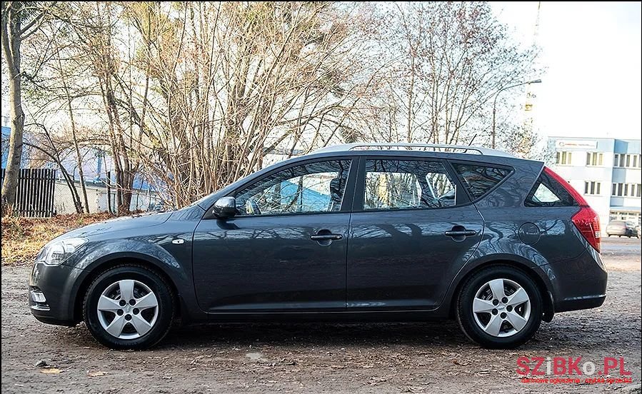 2010' Kia Ceed photo #1