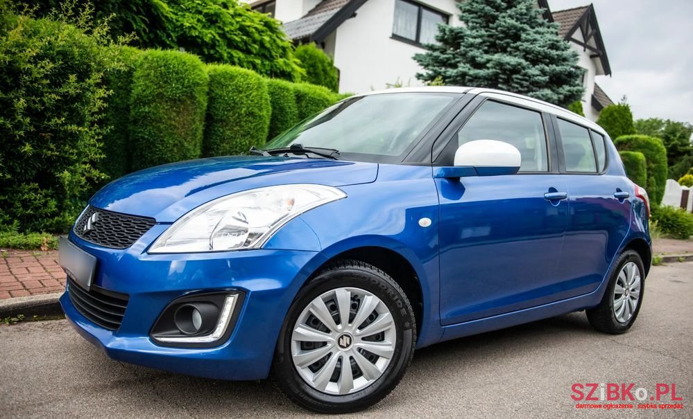 2015' Suzuki Swift 1.2 Club photo #1