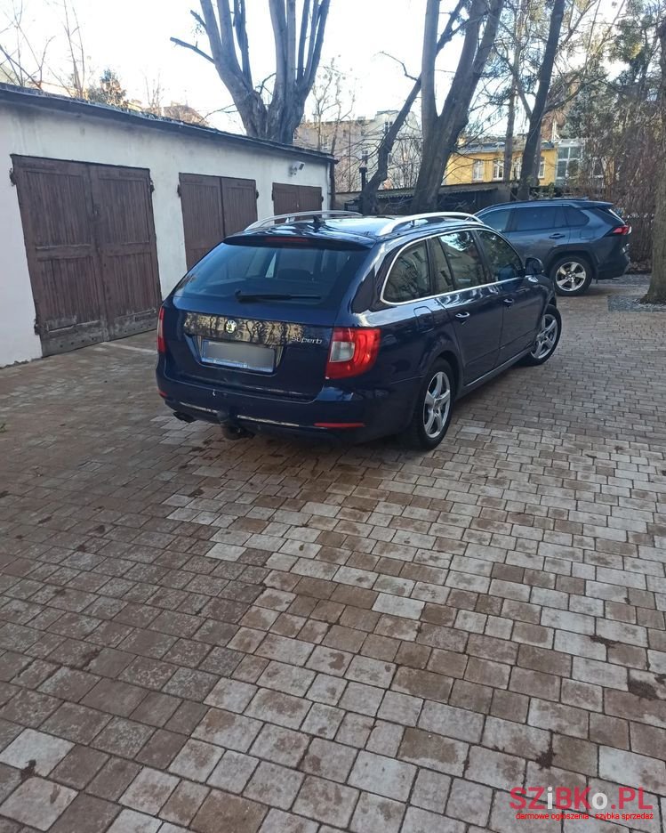 2012' Skoda Superb photo #4