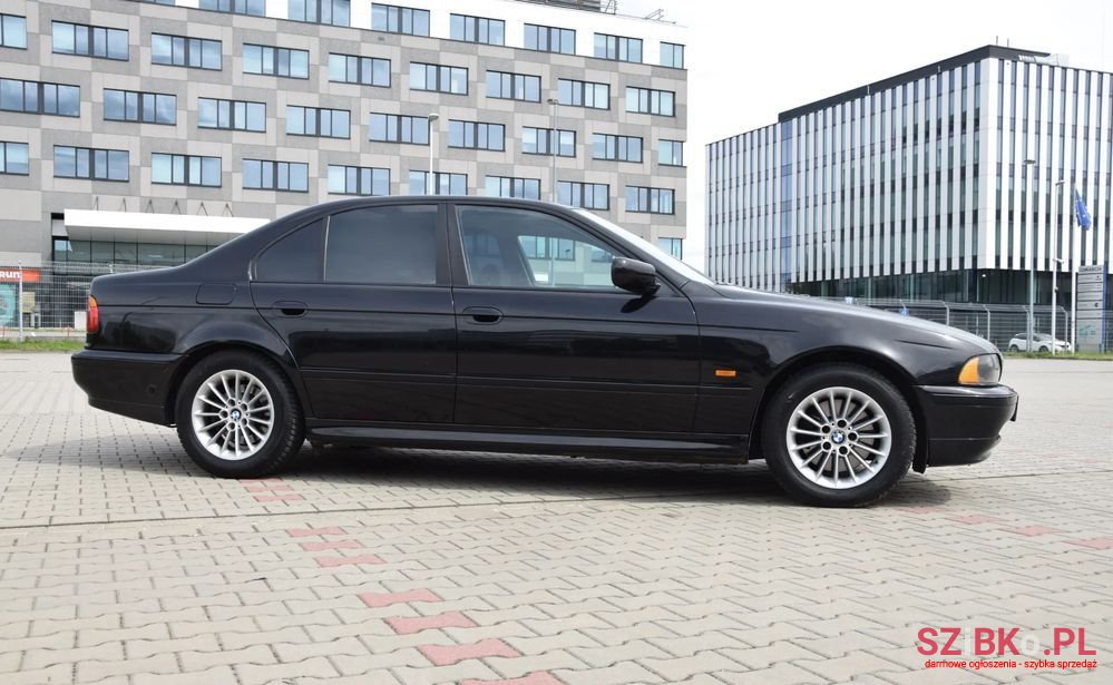 2002' BMW 5 Series photo #2