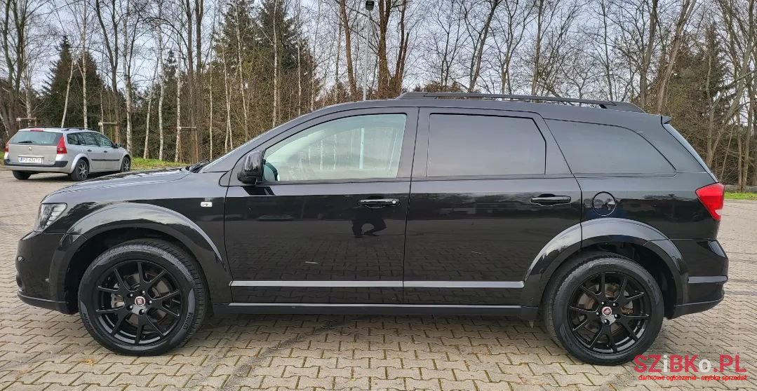 2014' Fiat Freemont photo #6