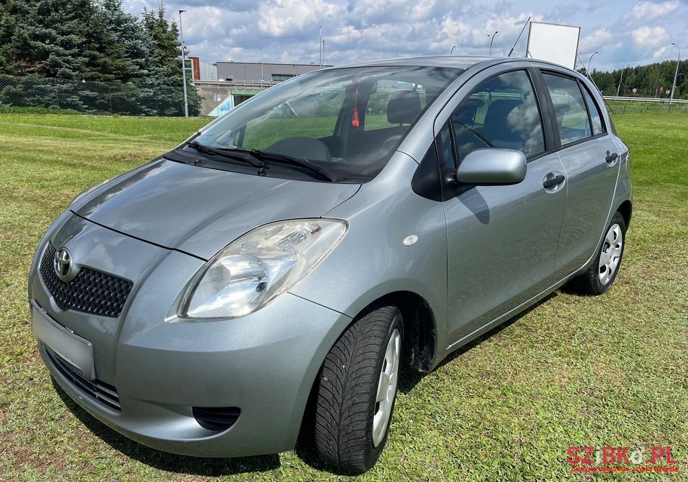2007' Toyota Yaris 1.0 Terra A/C photo #5