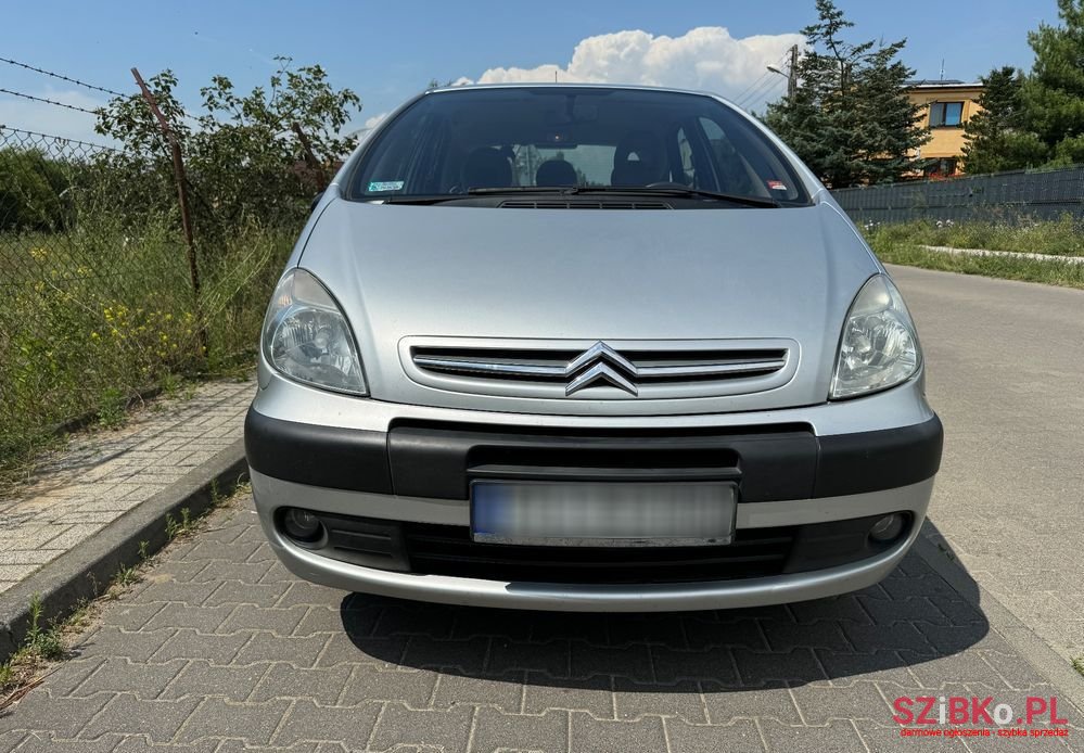 2006' Citroen Xsara Picasso 1.6I 16V Sx photo #2