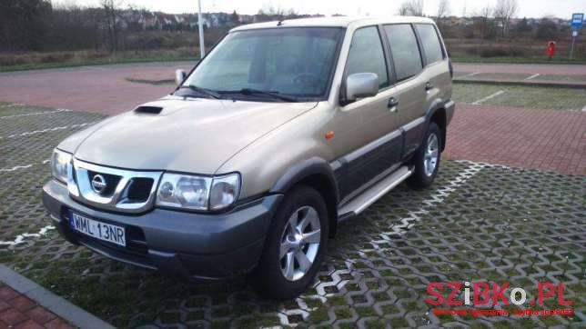 2004' Nissan Terrano photo #1