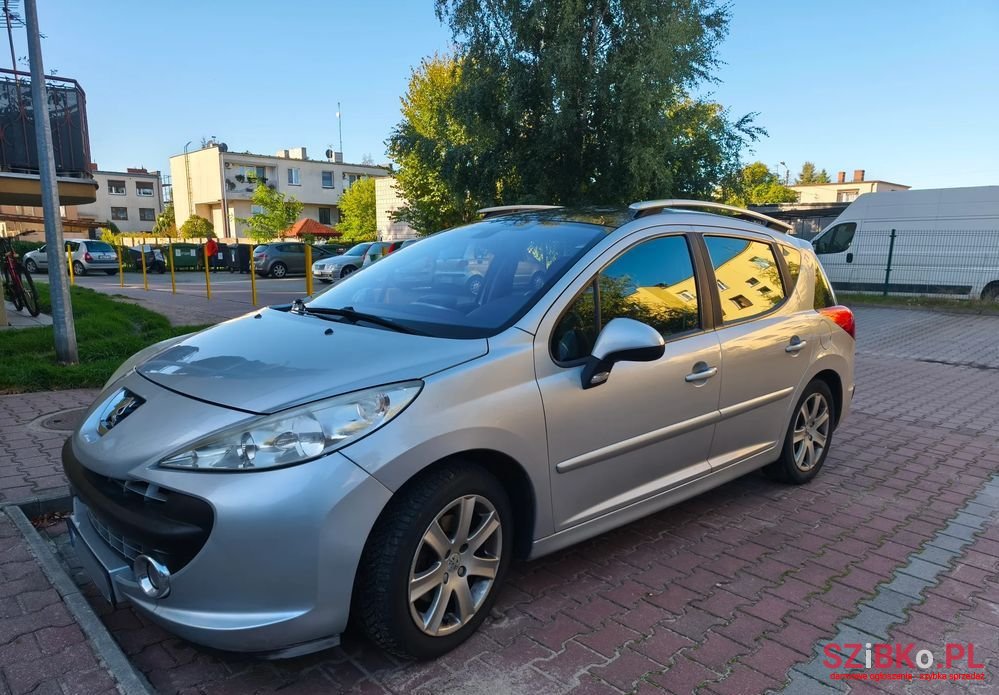 2008' Peugeot 207 1.6 Trendy photo #1