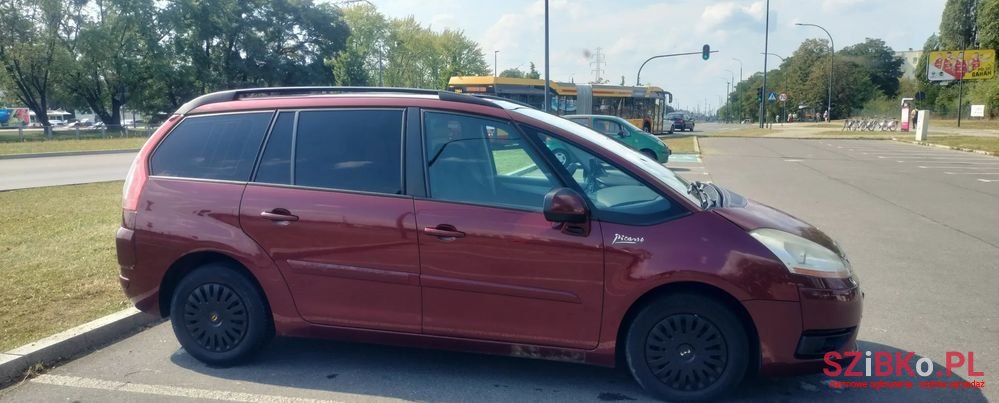 2008' Citroen C4 photo #4