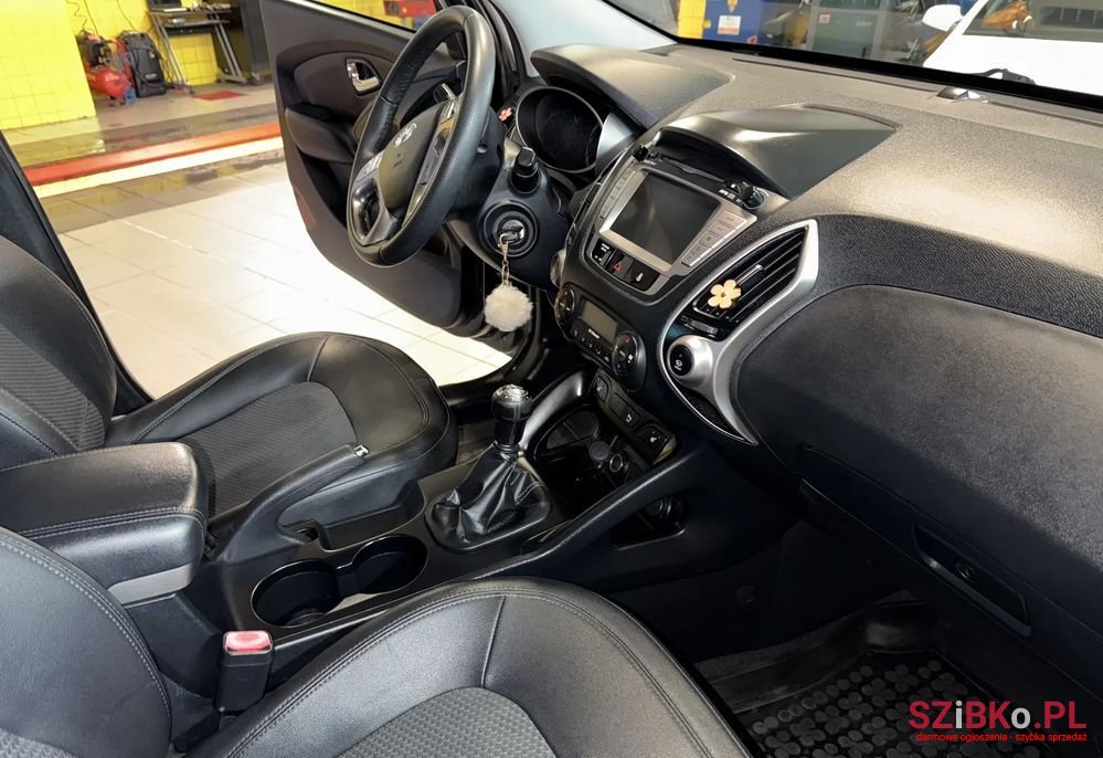 2010' Hyundai ix35 photo #5