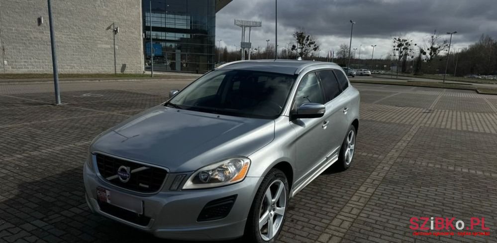 2011' Volvo Xc 60 T5 R-Design photo #3