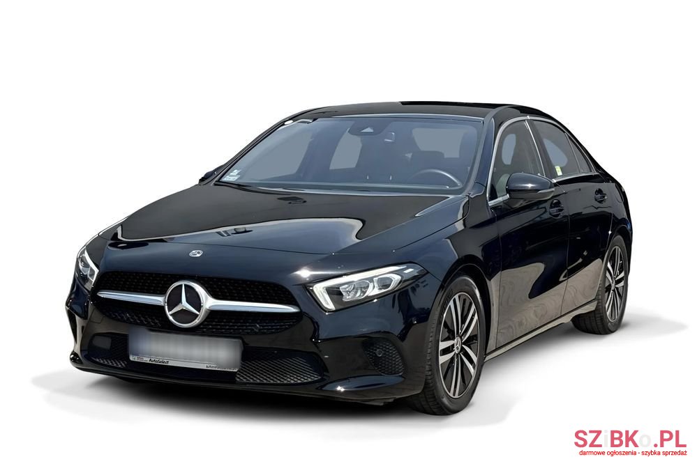2022' Mercedes-Benz A-Class 180 7G-Dct photo #1