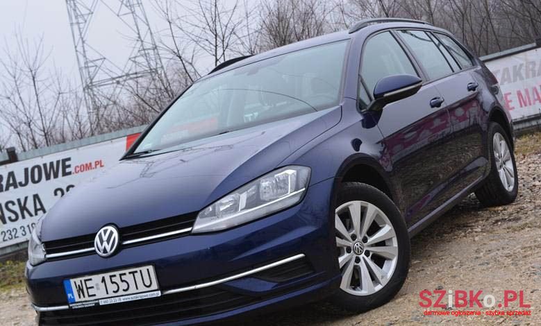 2018' Volkswagen Golf photo #2