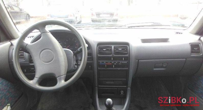 2002' Suzuki photo #2