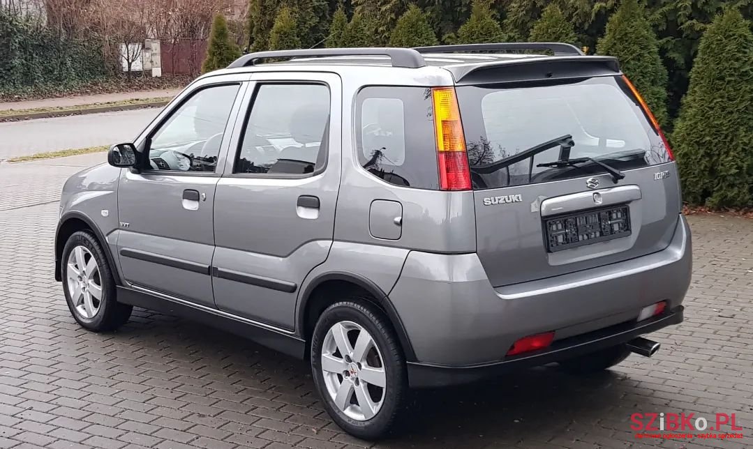 2005' Suzuki Ignis photo #3