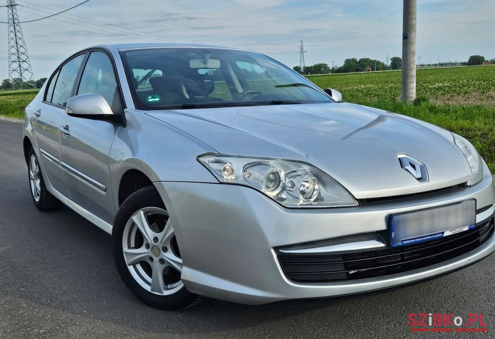 2009' Renault Laguna photo #1