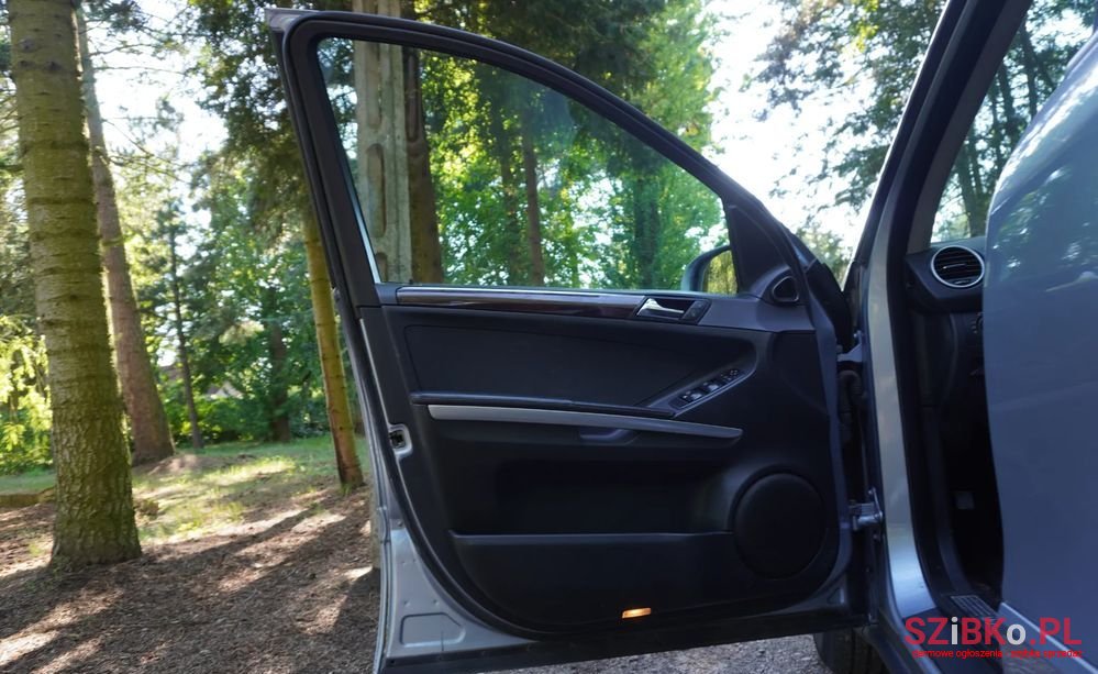 2006' Mercedes-Benz Ml 320 Cdi 4-Matic photo #3