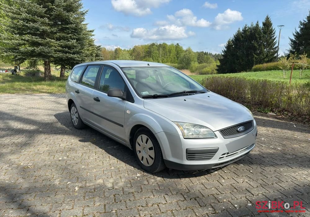 2005' Ford Focus photo #3
