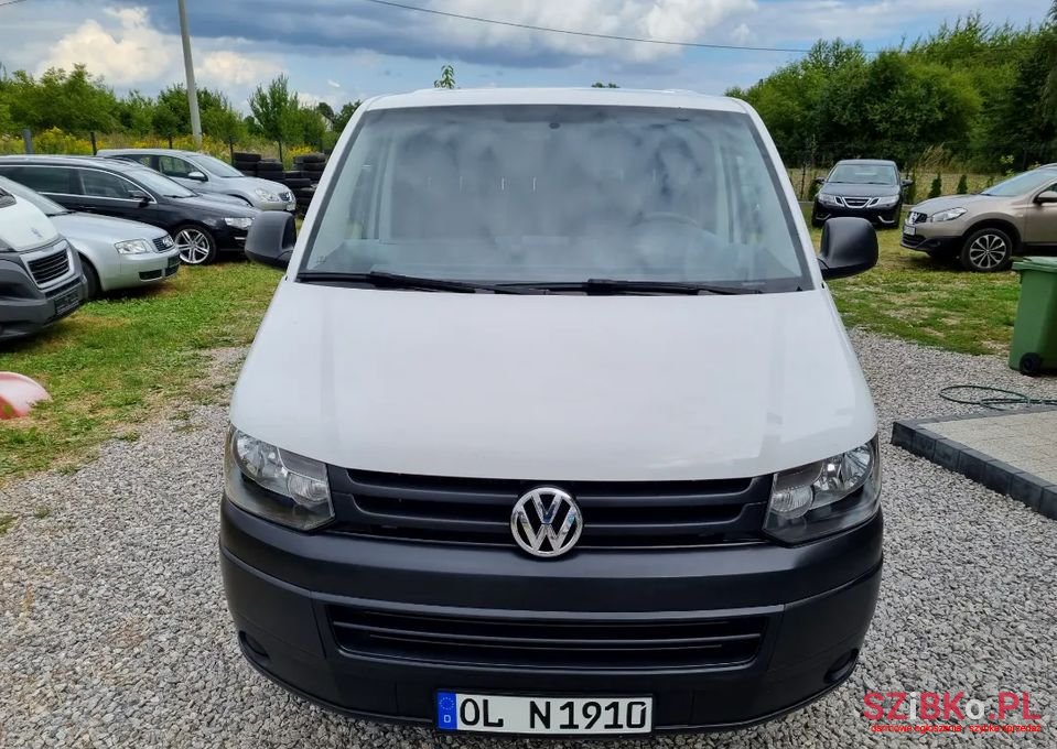 2015' Volkswagen Transporter photo #2