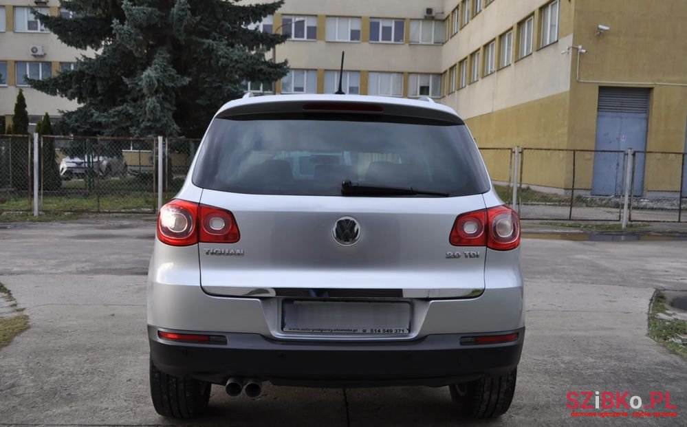 2008' Volkswagen Tiguan photo #5