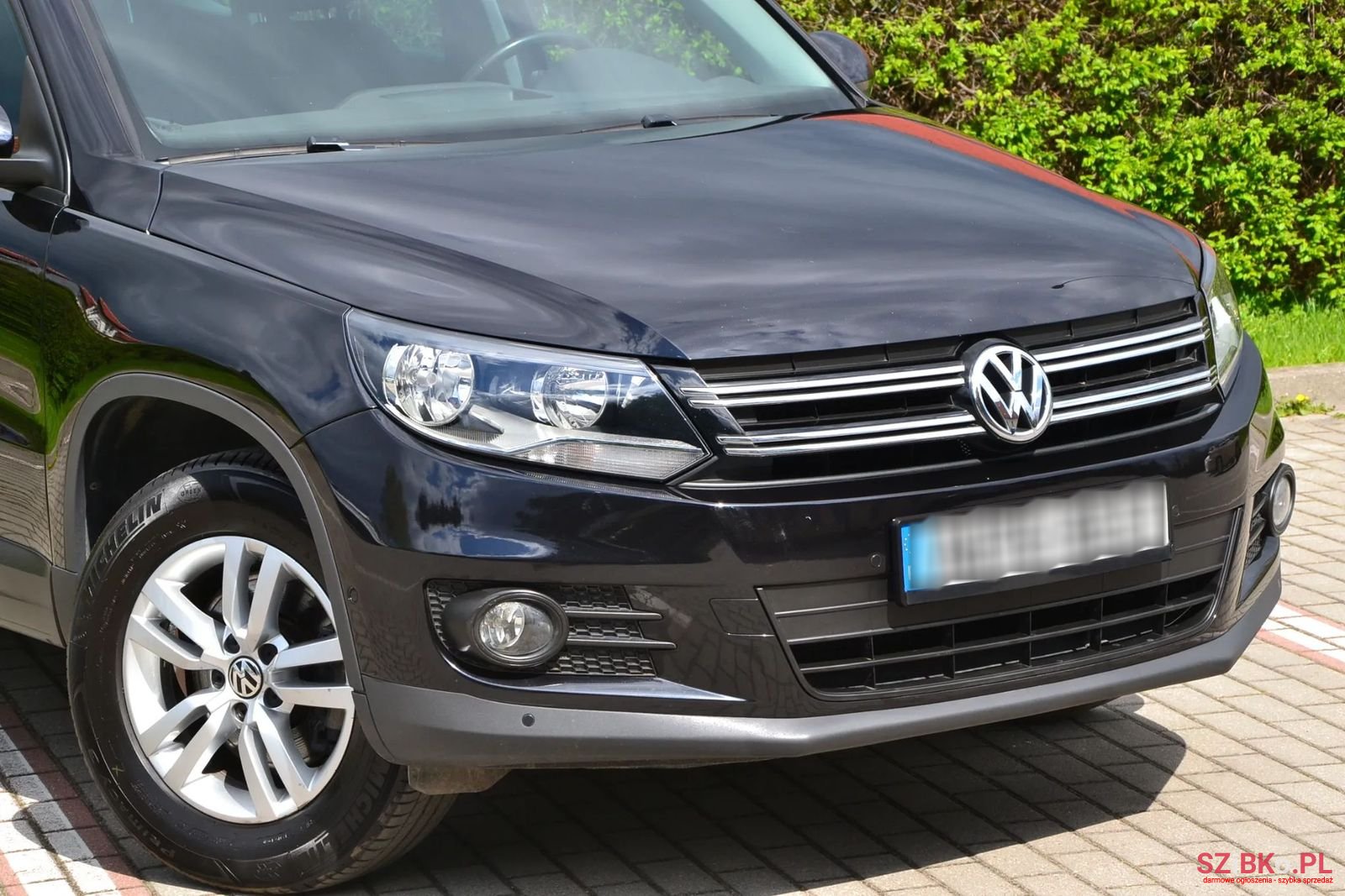 2012' Volkswagen Tiguan photo #1