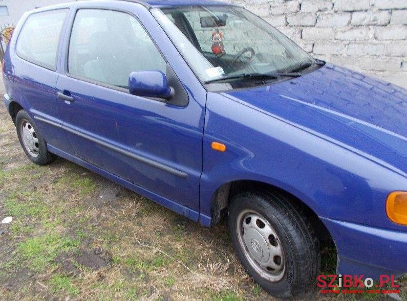 1995' Volkswagen Polo photo #2