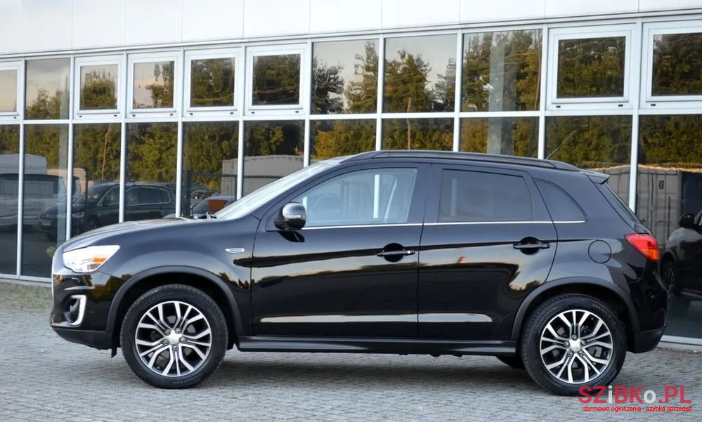 2015' Mitsubishi ASX photo #3
