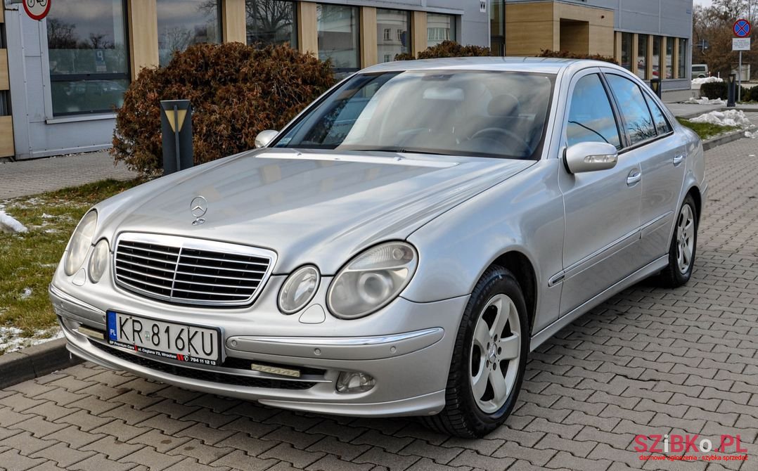 2003' Mercedes-Benz Klasa E photo #1