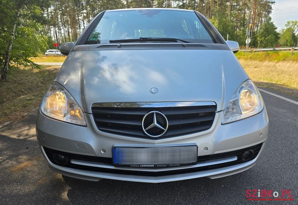 2010' Mercedes-Benz A-Class photo #5