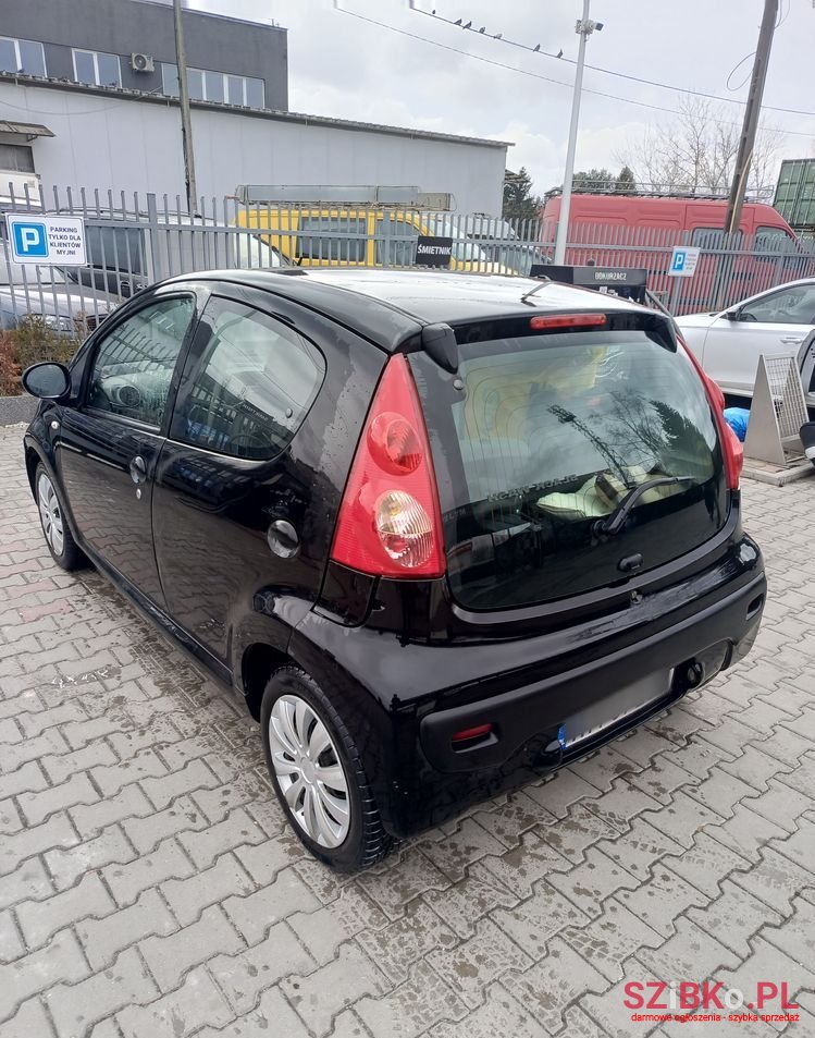 2007' Peugeot 107 1.0 Trendy photo #5