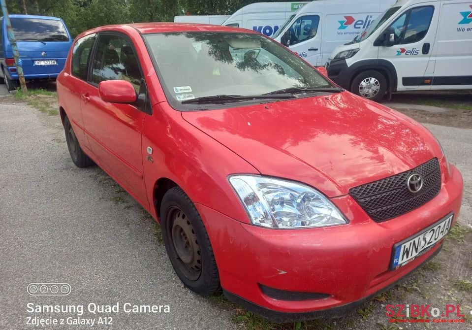 2004' Toyota Corolla photo #1