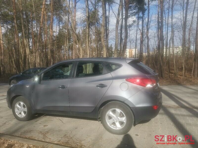 2012' Hyundai ix35 photo #3