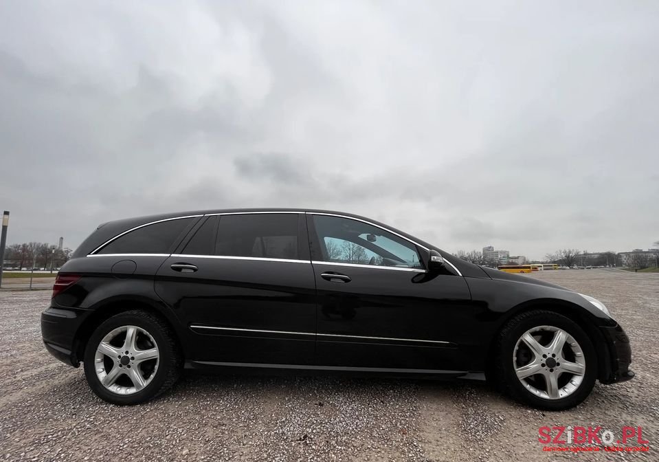 2009' Mercedes-Benz R-Class photo #4