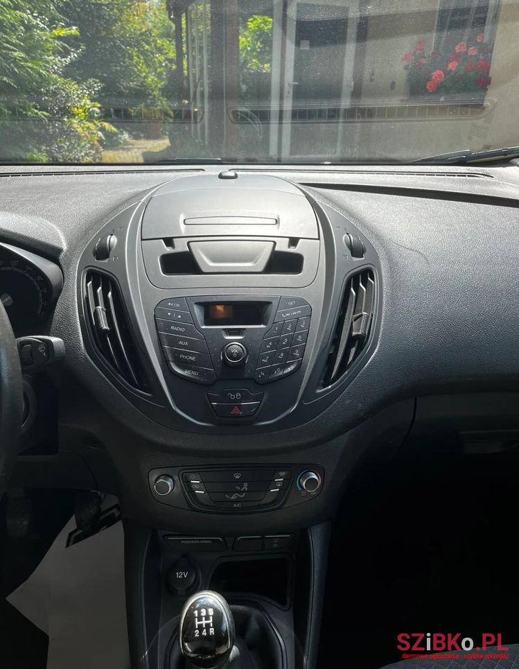 2017' Ford Tourneo Courier photo #3