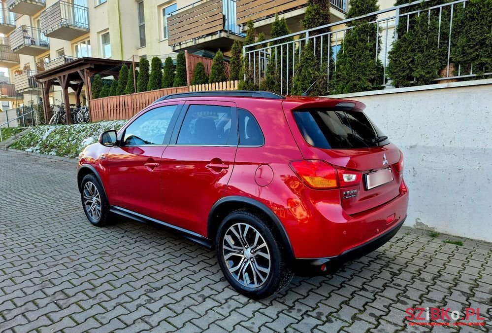 2015' Mitsubishi ASX photo #5